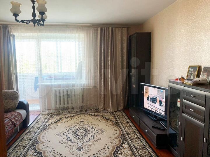 4-к. квартира, 79 м², 4/9 эт.
