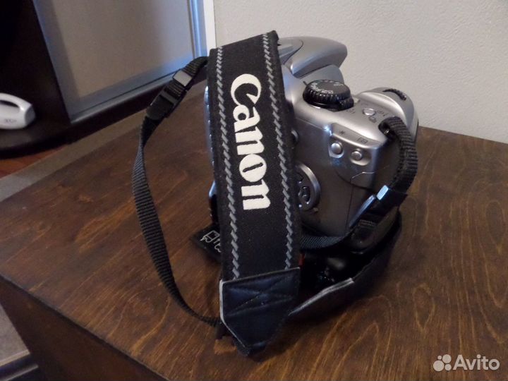 Canon EOS Digital Rebel (300D) + Батарейная ручка