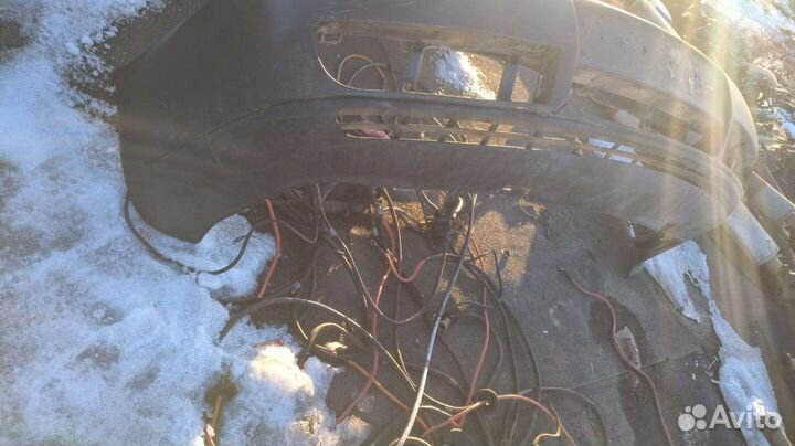 Передний бампер Audi A6C4 4A0807111J