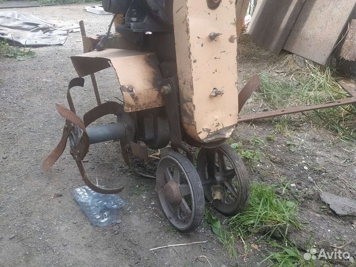 Мотоблок целинник