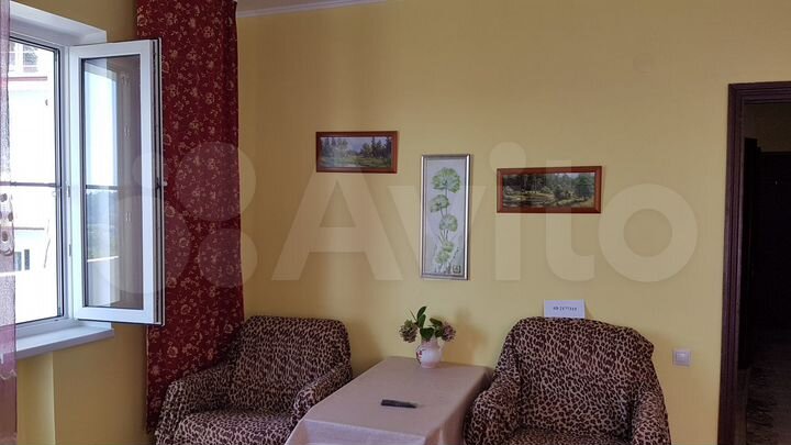 1-к. квартира, 50 м², 2/2 эт.