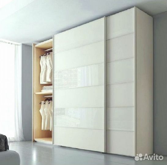 Шкаф в гостинную