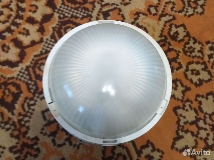 Светильники настенные и потолочные