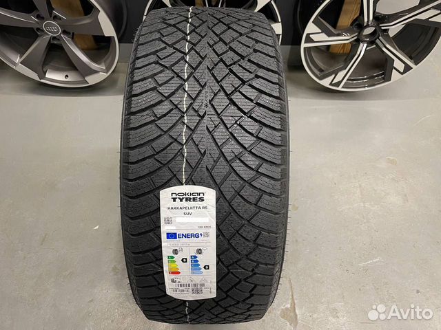 Nokian Tyres Hakkapeliitta R5 255/35 R20 97T