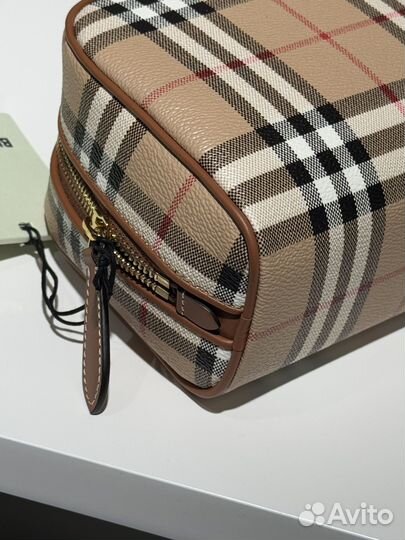 Косметичка Burberry новая оригинал