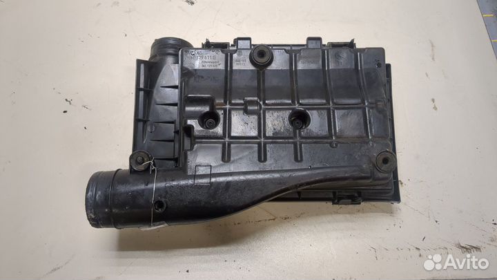 Корпус воздушного фильтра Skoda Kodiaq, 2017