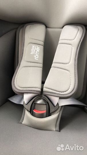 Автокресло britax romer trifix2 i size