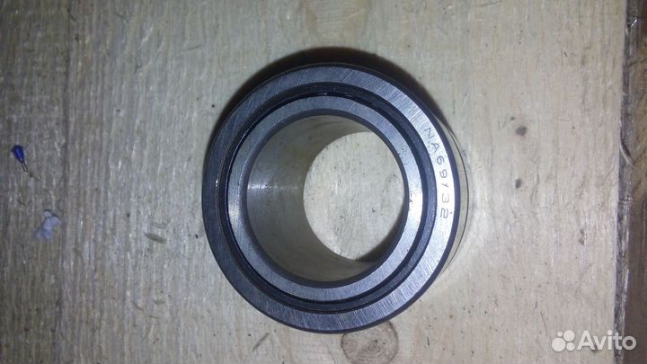 Подшипник малый A8V0107