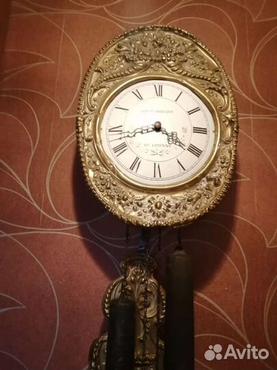 Старинные настенные антикварные часы с боем