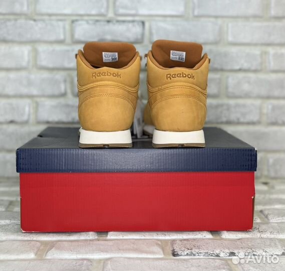 Кроссовки Reebok Classic Leather Mid GTX