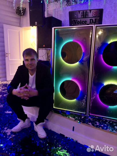 Диджей (DJ) Звукорежиссёр, со своим оборудованием