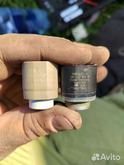 Датчик парковки Renault Latitude