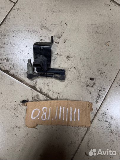 Датчик уровня подвески I-pace x590