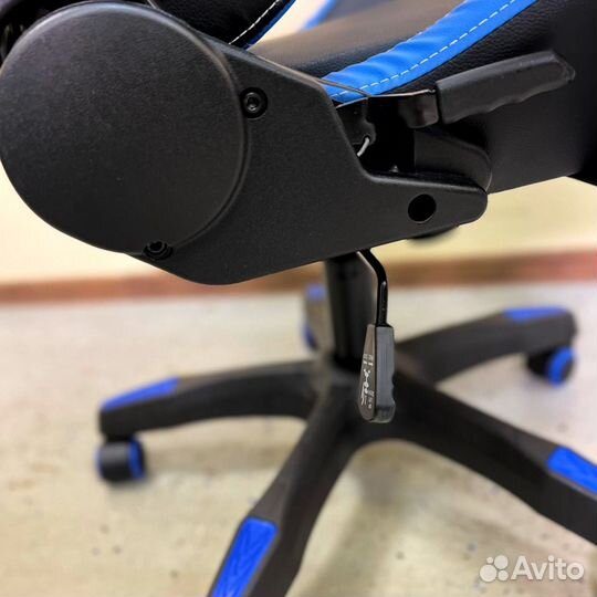 Компьютерное кресло геймерское