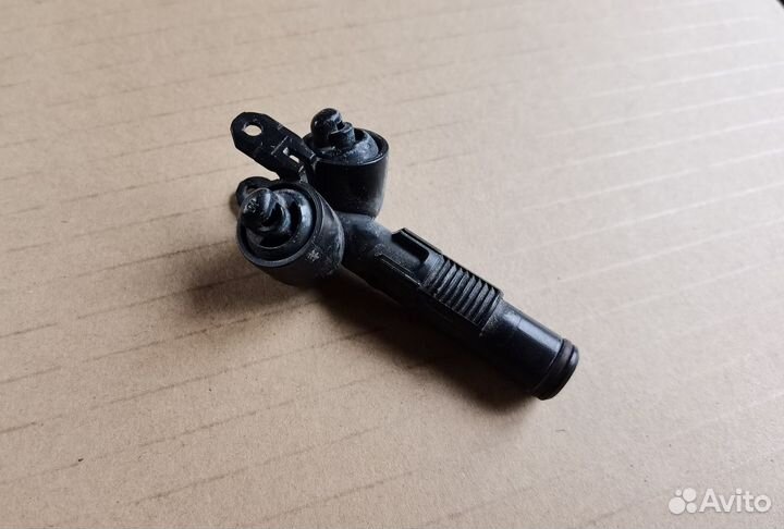 Форсунка омывателя фар Volvo XC90