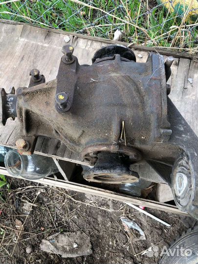 Редуктор от BMW