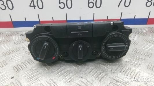 Блок управления печки и климат-контроля skoda octa