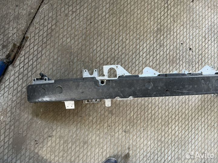 Усилитель переднего бампера BMW E65 E66