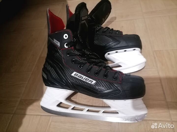 Хоккейные коньки Bauer NS