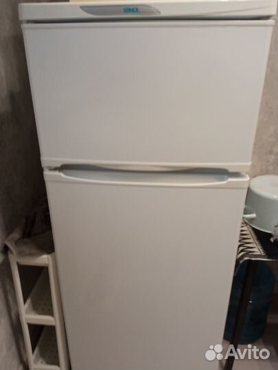 Продам холодильник stinol