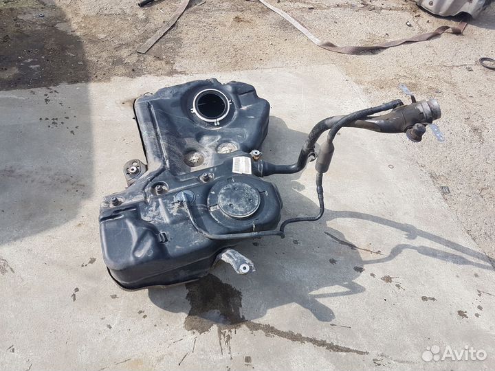 Топливный бак бензобак Audi A4 4 B8 1,8