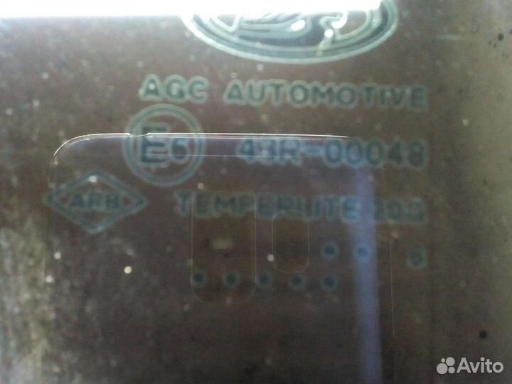 Стекло задней правой двери LADA xray