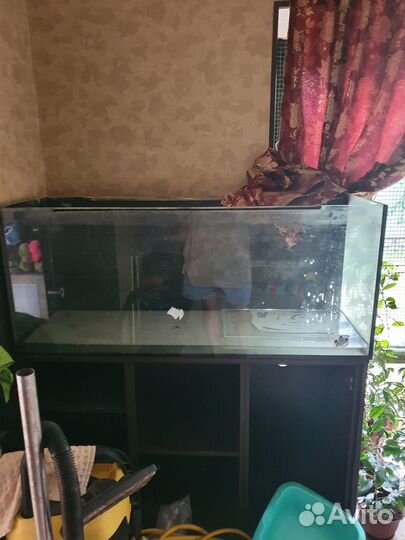 Аквариум с тумбой на 240 литров