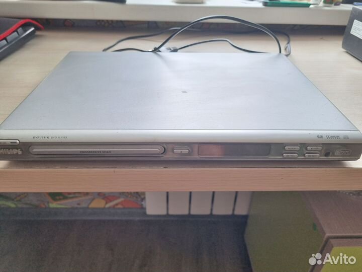 Видеомагнитофон sony и DVD плеер sharp все бу