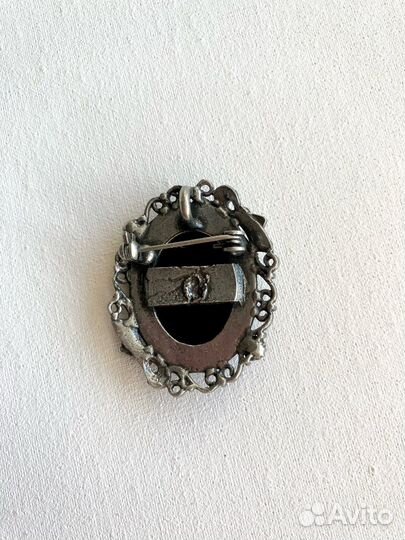 Брошь паук / лилия / листья / кошка / бабочка