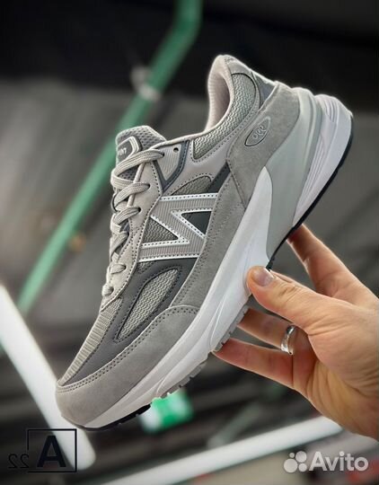 Кроссовки New Balance 990v6