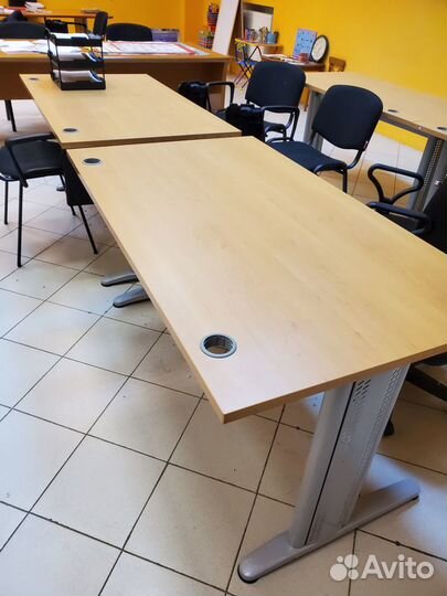 Стол офисный