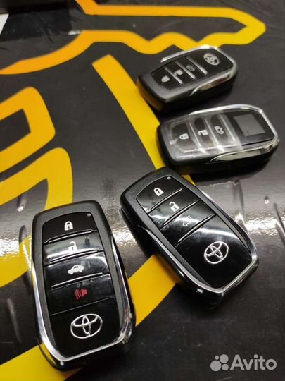 Смарт ключ Toyota Land Cruiser 200