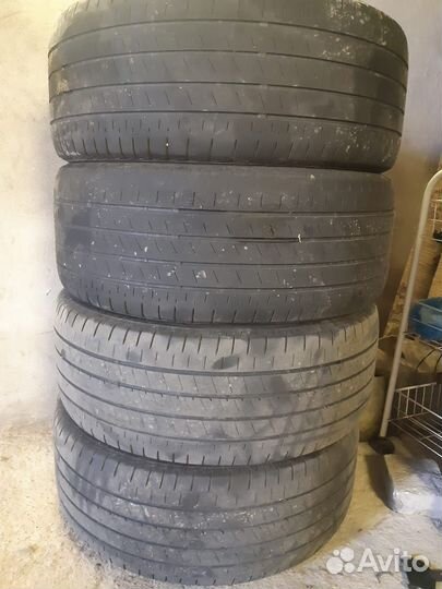 Bridgestone WT17 235/45 R18