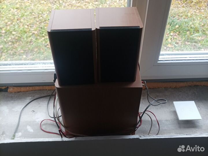 Сабвуфер и колонки sven