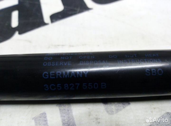 Амортизатор крышки багажника Volkswagen Passat 3C2