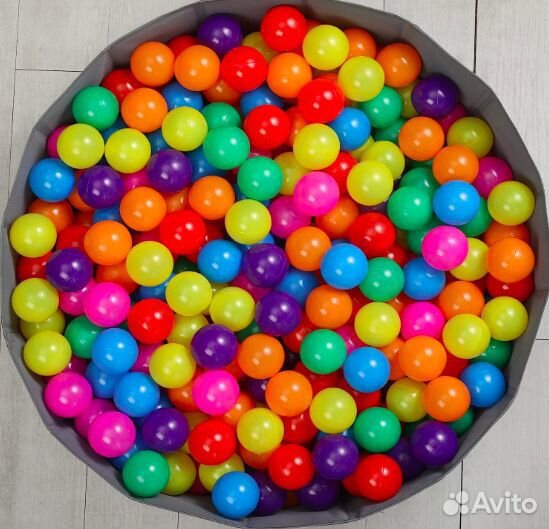 Игровые разноцветные наборы шариков