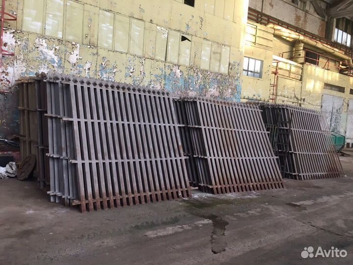 Забор металлический секционный