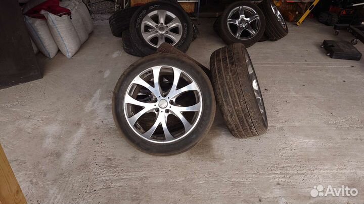 Hilo Sport XV1 235/50 R19