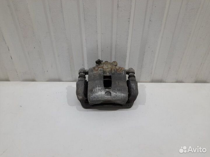 Суппорт тормозной передний правый Kia Rio X-Line