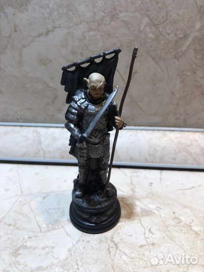 Фигурка орка шахматы «Властелин колец»