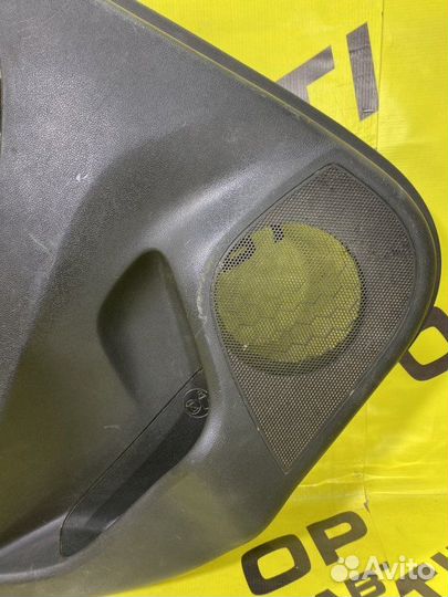 Обшивка двери задняя левая Hyundai Solaris 1 G4FC