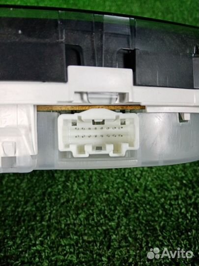 Панель приборов / щиток Mazda Atenza Sport Wagon