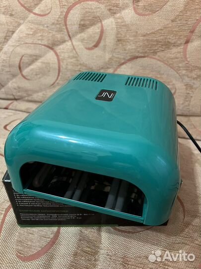 Лампа для сушки ногтей