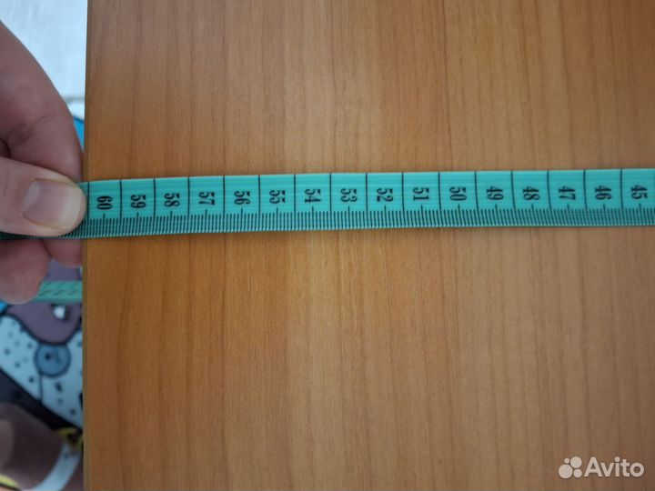 Тумба под телевизор на колесах