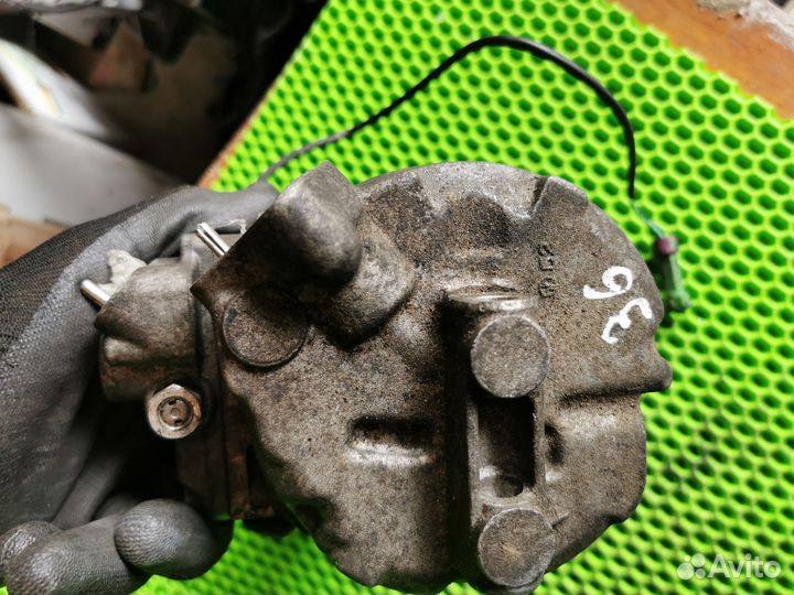 Компрессор кондиционера audi A4