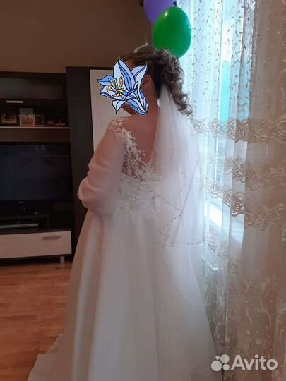 Свадебное платье