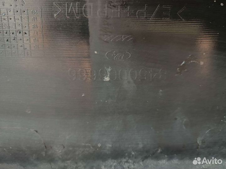 Передний бампер на LADA весту