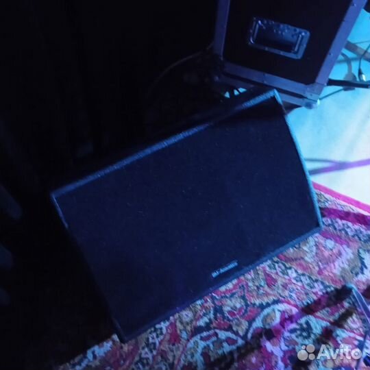 Музыкальное оборудование