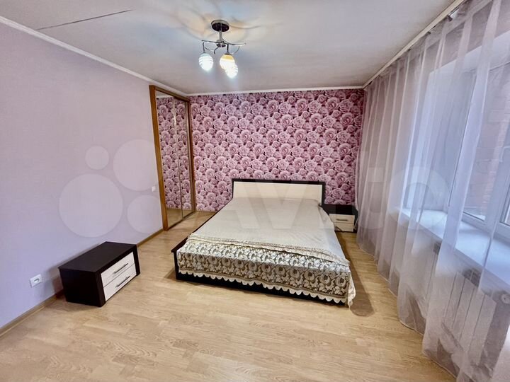 3-к. квартира, 83 м², 3/6 эт.