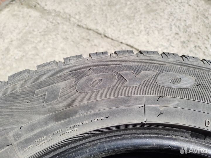 Toyo Observe Ice-Freezer 225/65 R17